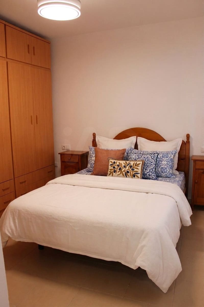 Apartamento de 2 habitaciones en Roquetas de Mar en venta - 310.000 € (Ref: 10118131)