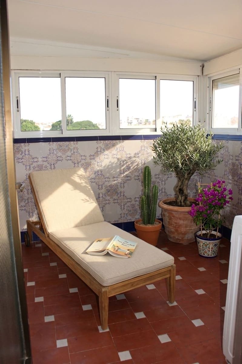 Apartamento de 2 habitaciones en Roquetas de Mar en venta - 310.000 € (Ref: 10118131)