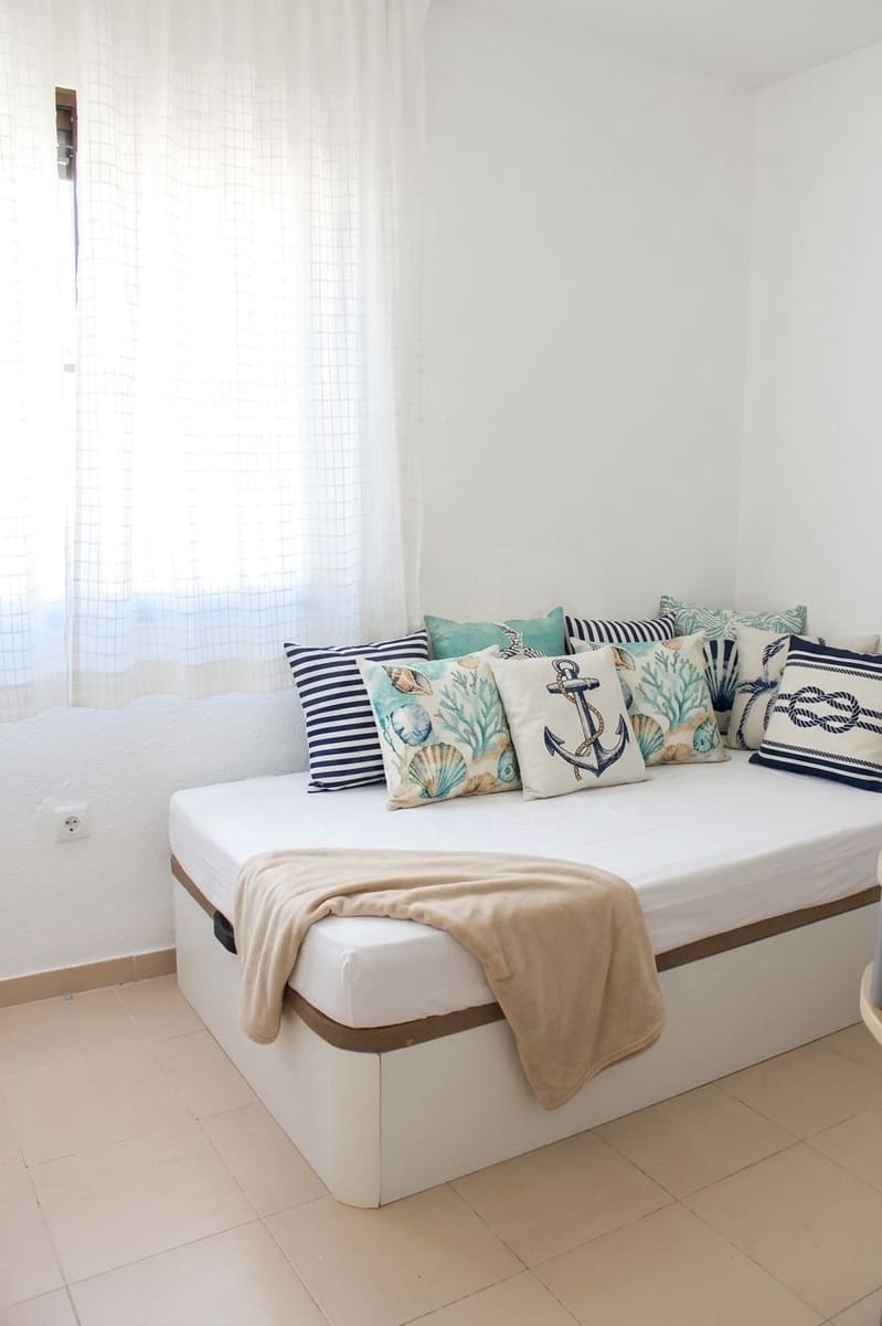 Apartamento de 2 habitaciones en Roquetas de Mar en venta - 310.000 € (Ref: 10118131)