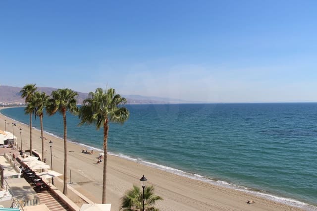 2 slaapkamer Appartement te koop in Roquetas de Mar - € 310.000 (Ref: 10118131)