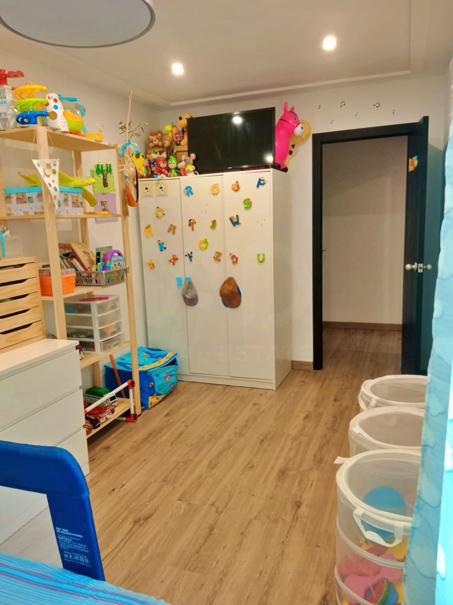 3 bedroom Apartment for sale in Elche / Elx - € 129,000 (Ref: 10118132)