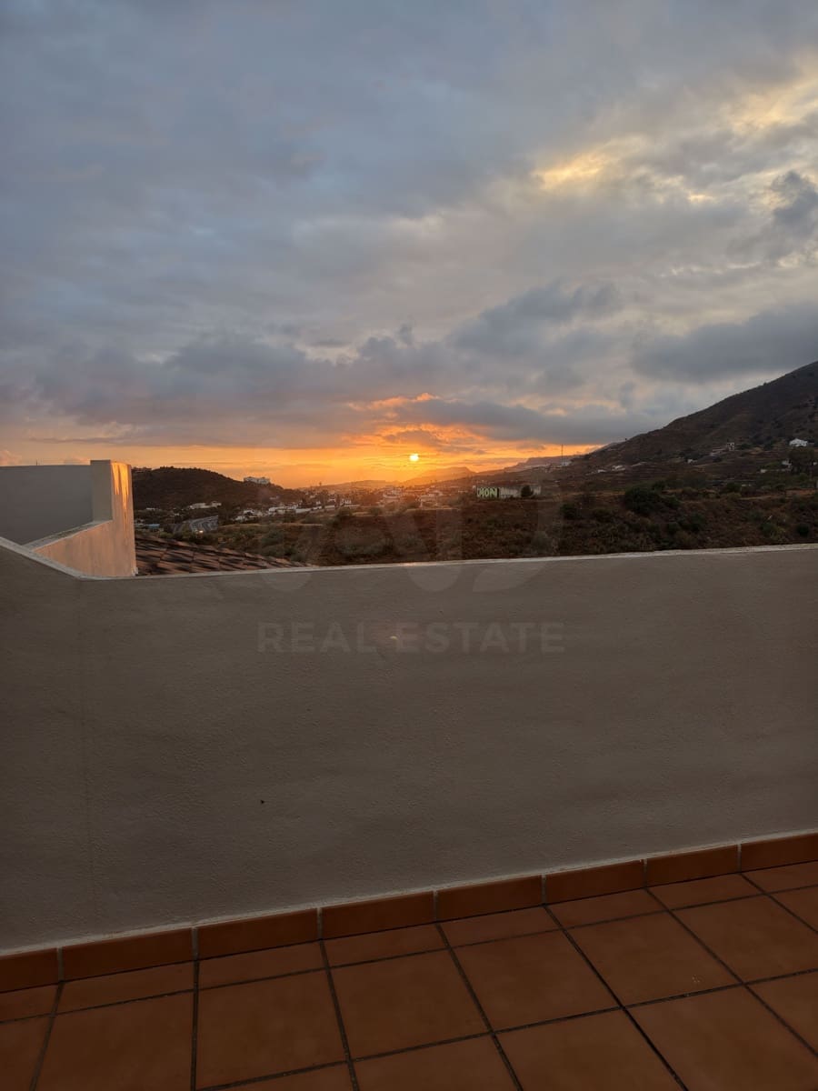 3 slaapkamer Appartement te koop in Rincon de la Victoria met zwembad garage - € 339.000 (Ref: 10118133)