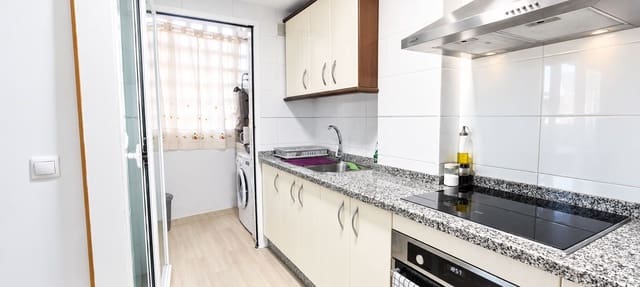 Apartamento de 3 habitaciones en Rincón de la Victoria en venta con piscina garaje - 339.000 € (Ref: 10118133)