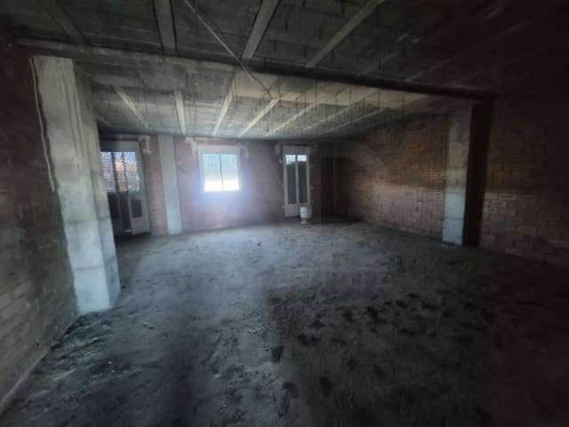 Loft para venda em Guijuelo - 55 000 € (Ref: 10118673)
