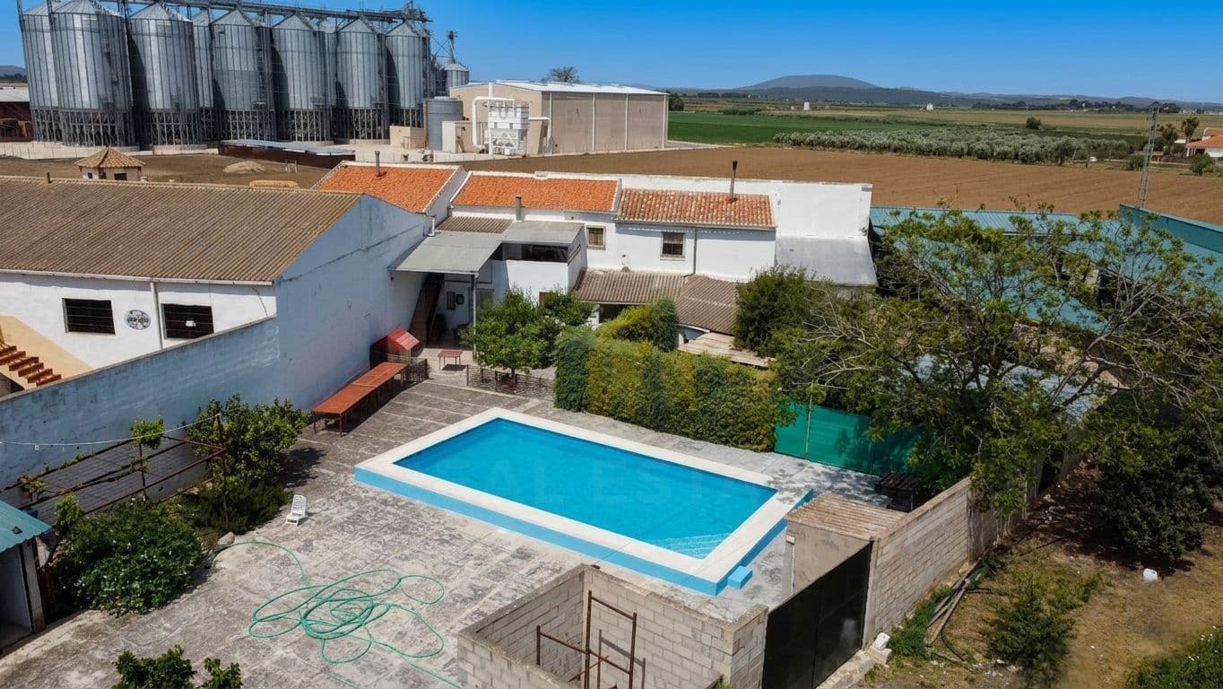 5 quarto Casa em Banda para venda em Antequera com piscina garagem - 500 000 € (Ref: 10118674)