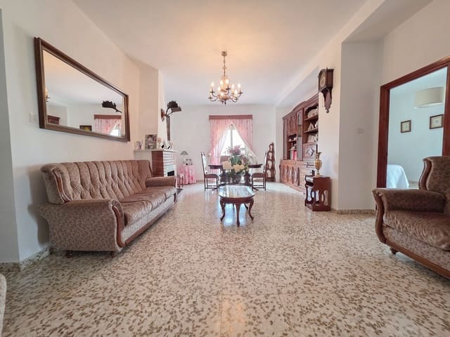 5 quarto Casa em Banda para venda em Antequera com piscina garagem - 500 000 € (Ref: 10118674)