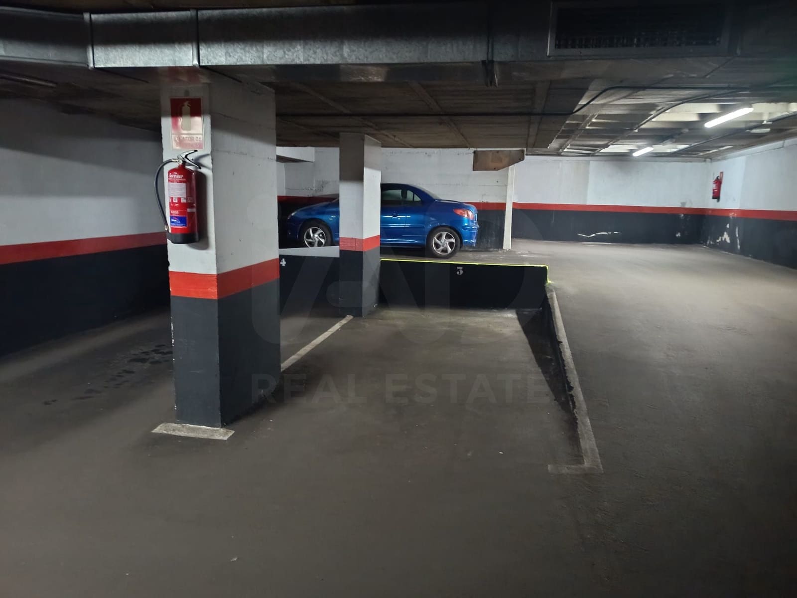 Garagem para venda em Madrid cidade - 23 500 € (Ref: 10118675)