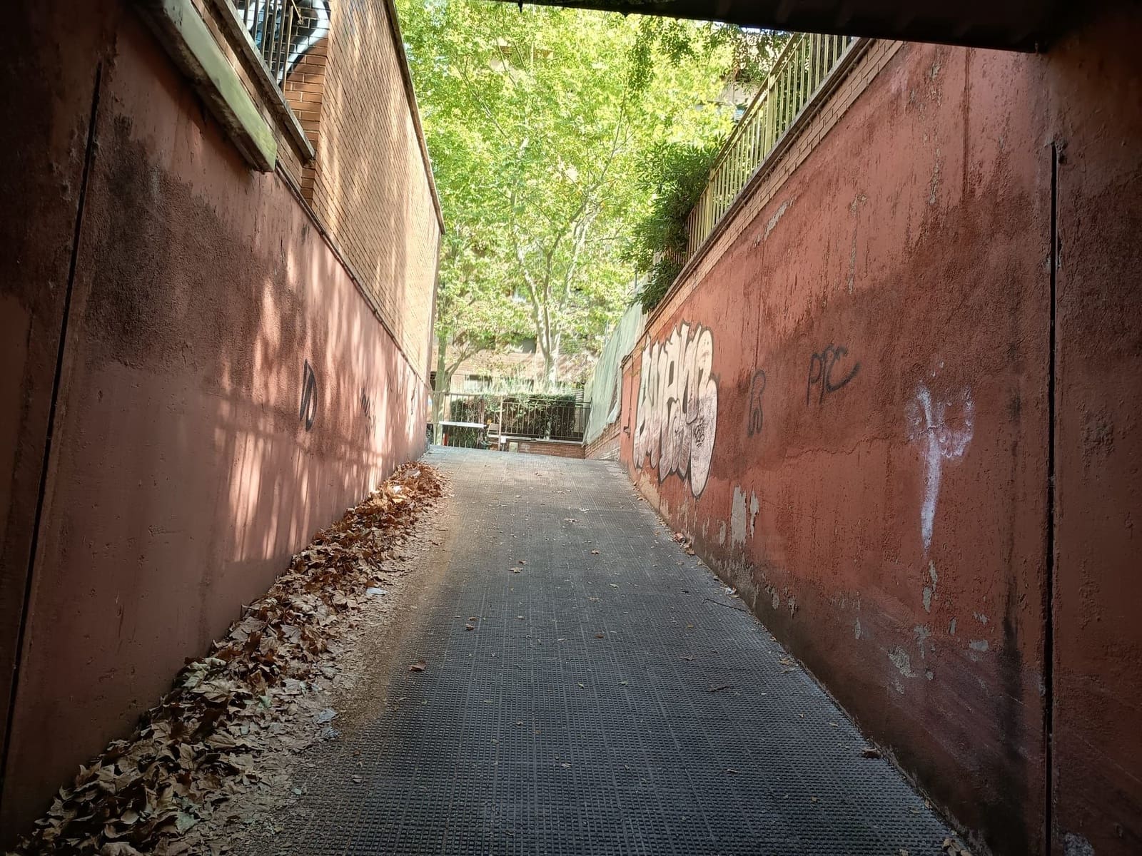 Garagem para venda em Madrid cidade - 23 500 € (Ref: 10118675)
