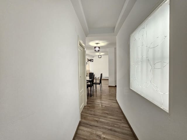 3 makuuhuone Huoneisto myytävänä paikassa San Matías - Realejo, Granada kaupunki - 280 000 € (Ref: 10118679)