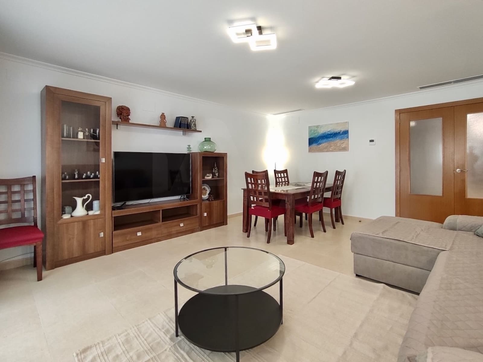 4 bedroom Villa for rent in Valencia city with garage - € 1,800 (Ref: 10119973)