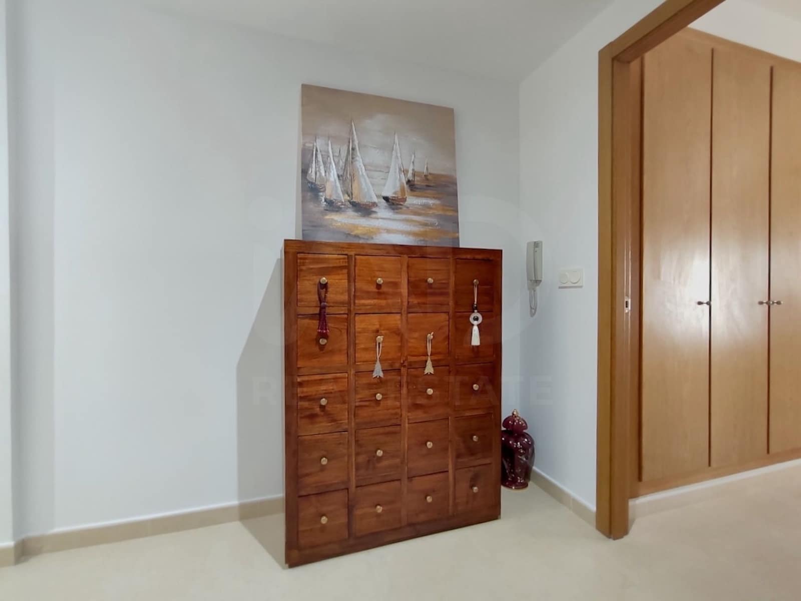 4 bedroom Villa for rent in Valencia city with garage - € 1,800 (Ref: 10119973)