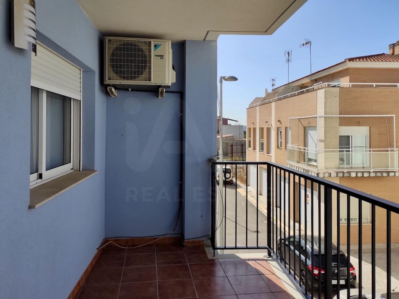 4 bedroom Villa for rent in Valencia city with garage - € 1,800 (Ref: 10119973)