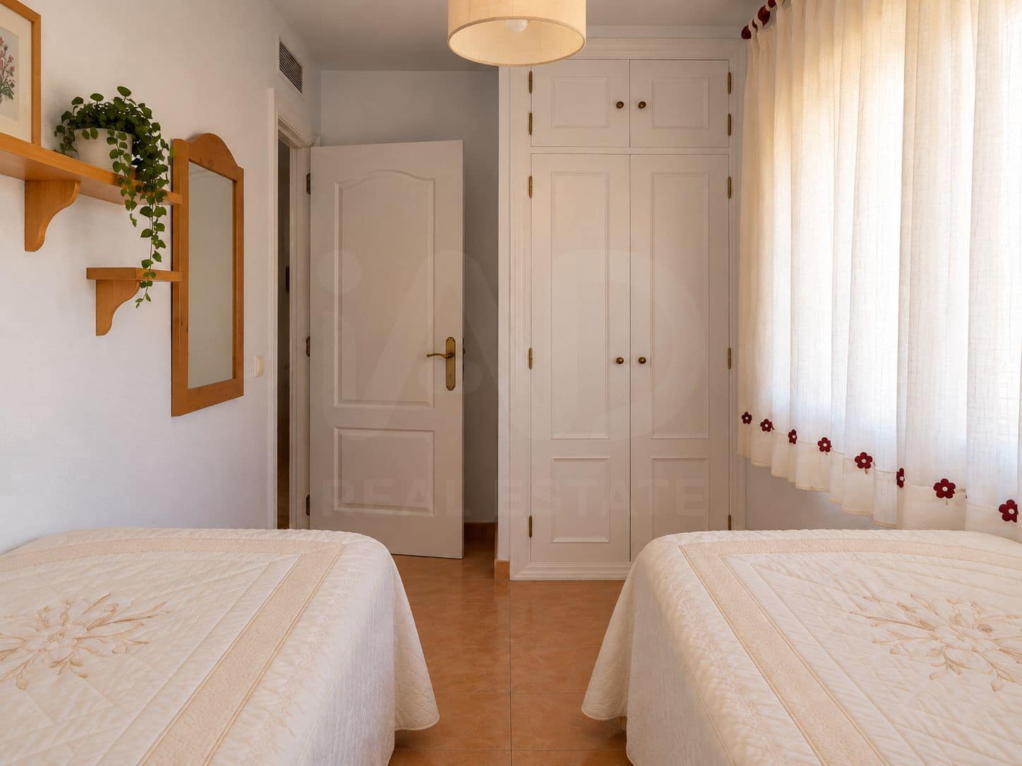 2 bedroom Apartment for sale in Torrox with pool - € 280,000 (Ref: 10120913)