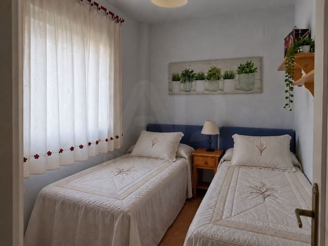 2 bedroom Apartment for sale in El Peñoncillo, Torrox with pool - € 280,000 (Ref: 10120913)