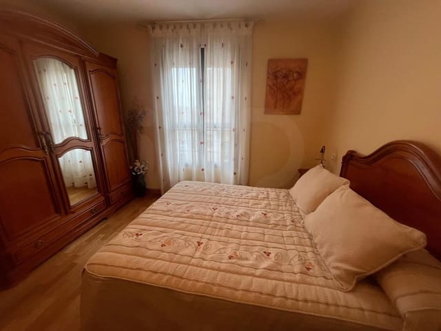 3 bedroom Apartment for sale in Ciudad Rodrigo with garage - € 140,000 (Ref: 10120914)