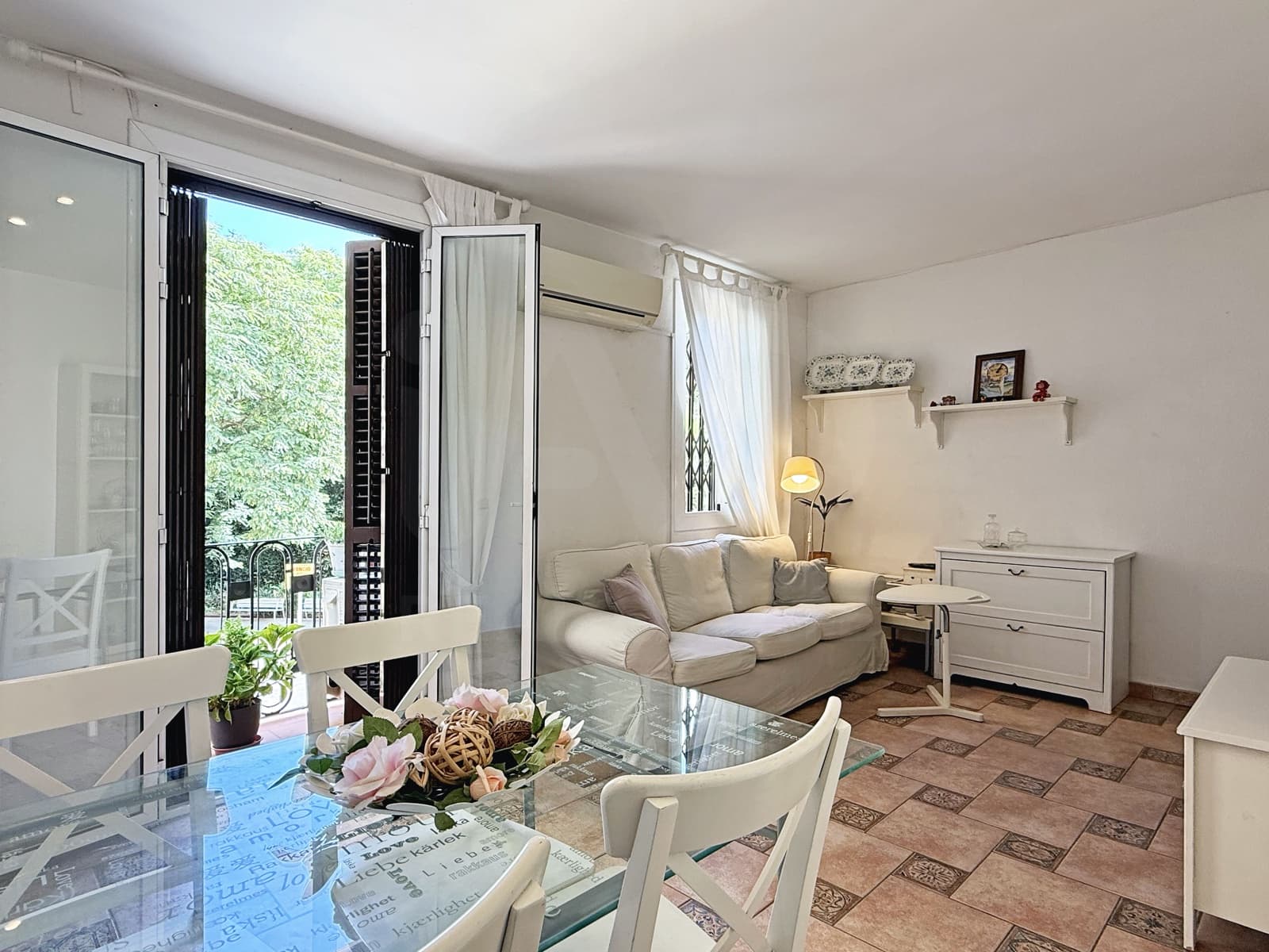 Apartamento de 3 habitaciones en Barcelona ciudad en venta - 332.000 € (Ref: 10120922)