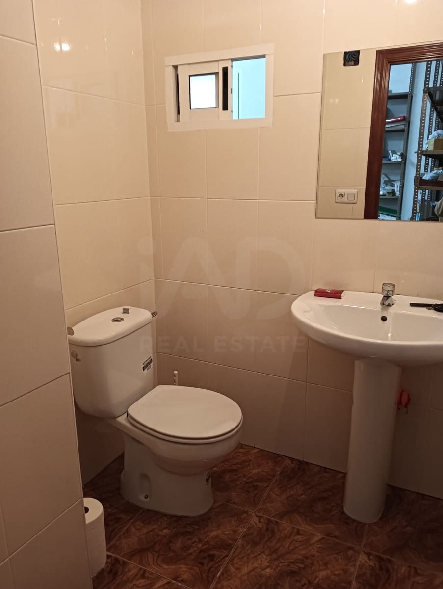 Commercial for sale in La Baneza - € 80,000 (Ref: 10120929)