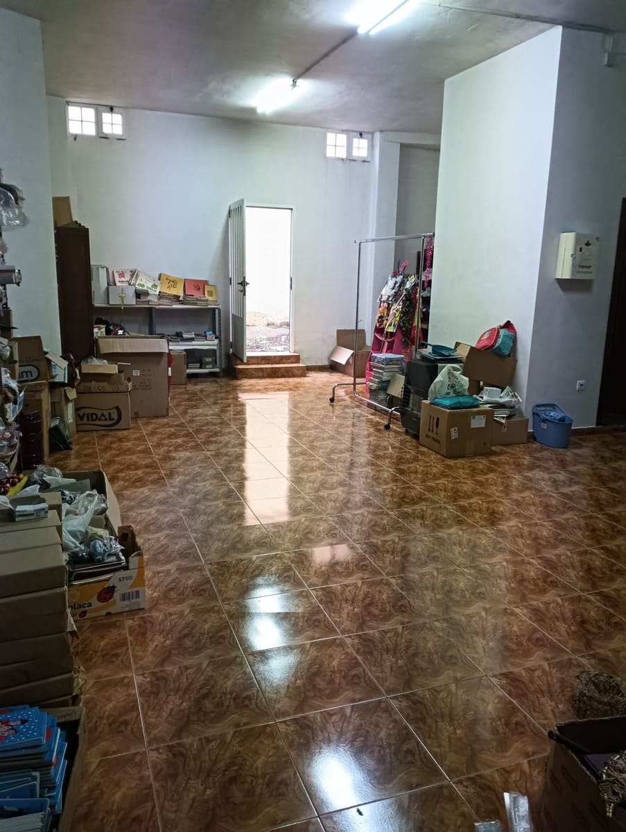 Commercial for sale in La Baneza - € 80,000 (Ref: 10120929)