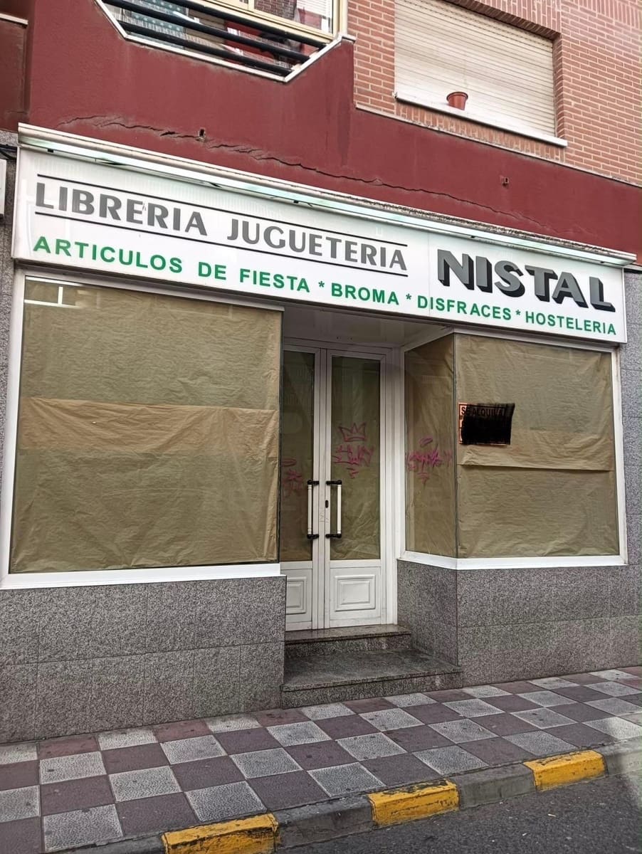 Commercial for sale in La Baneza - € 80,000 (Ref: 10120929)