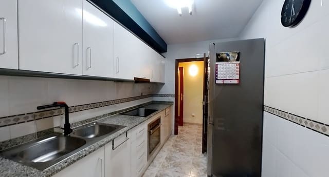 3 bedroom Apartment for sale in El Vendrell - € 139,000 (Ref: 10121193)