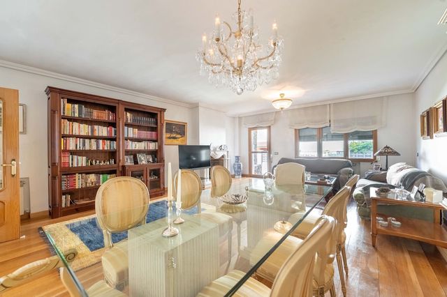 Villa/Maison à vendre à Las Rozas de Madrid avec piscine garage - 1 765 000 € (Ref: 10121194)