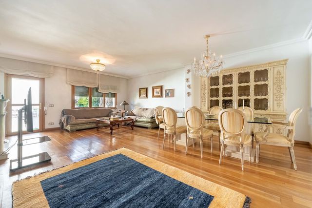 Villa/Maison à vendre à Las Rozas de Madrid avec piscine garage - 1 765 000 € (Ref: 10121194)