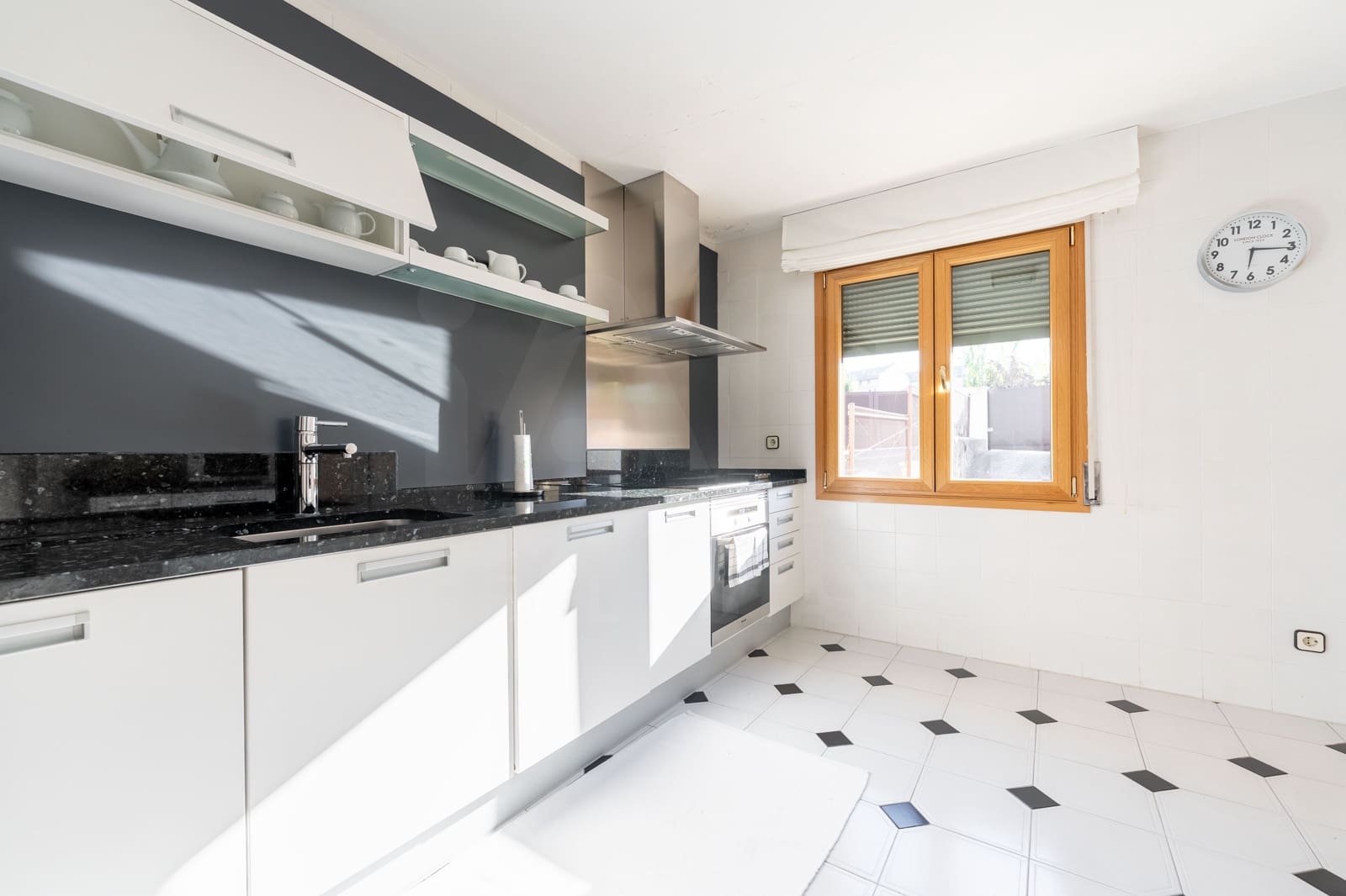 Villa/Maison à vendre à Las Rozas de Madrid avec piscine garage - 1 765 000 € (Ref: 10121194)