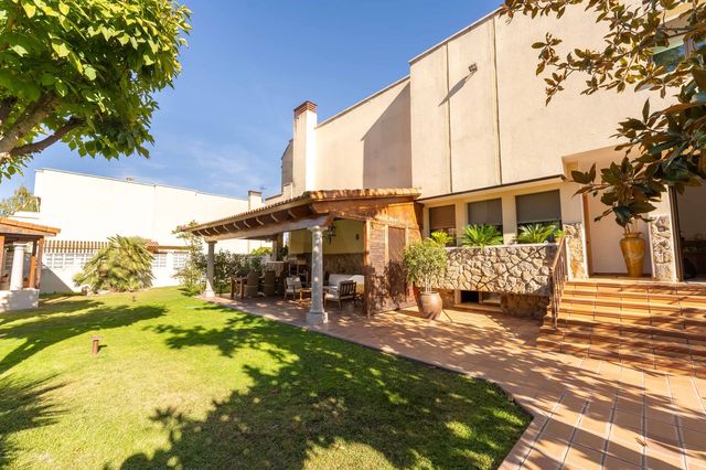 Villa/Maison à vendre à Las Rozas de Madrid avec piscine garage - 1 765 000 € (Ref: 10121194)