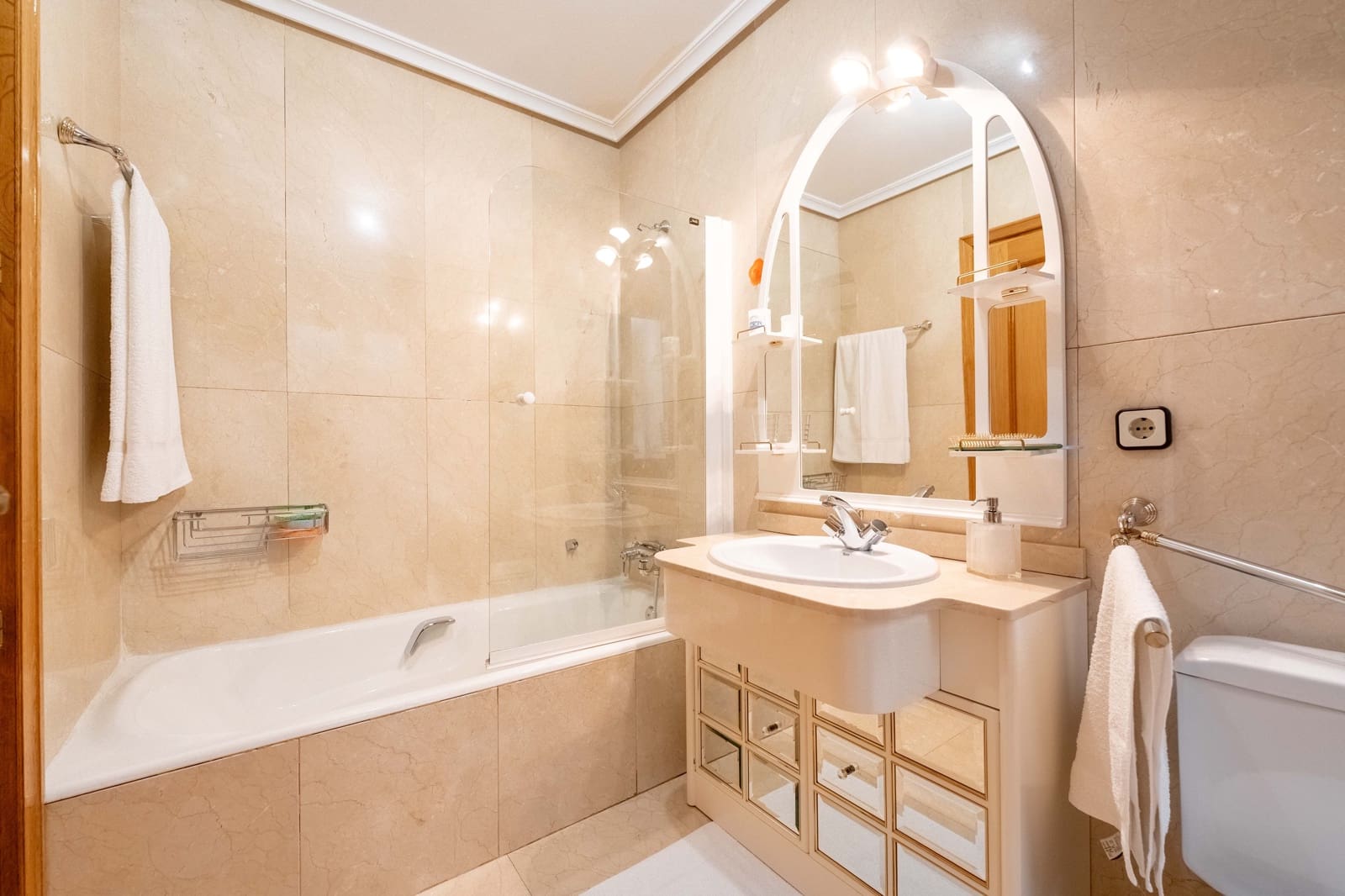 Villa/Maison à vendre à Las Rozas de Madrid avec piscine garage - 1 765 000 € (Ref: 10121194)