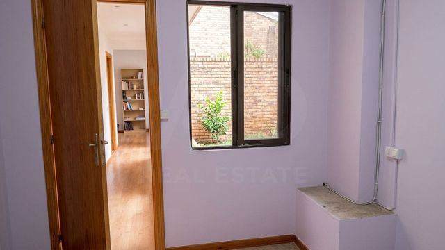 Hus til salgs i Elda - € 25 000 (Ref: 10121197)