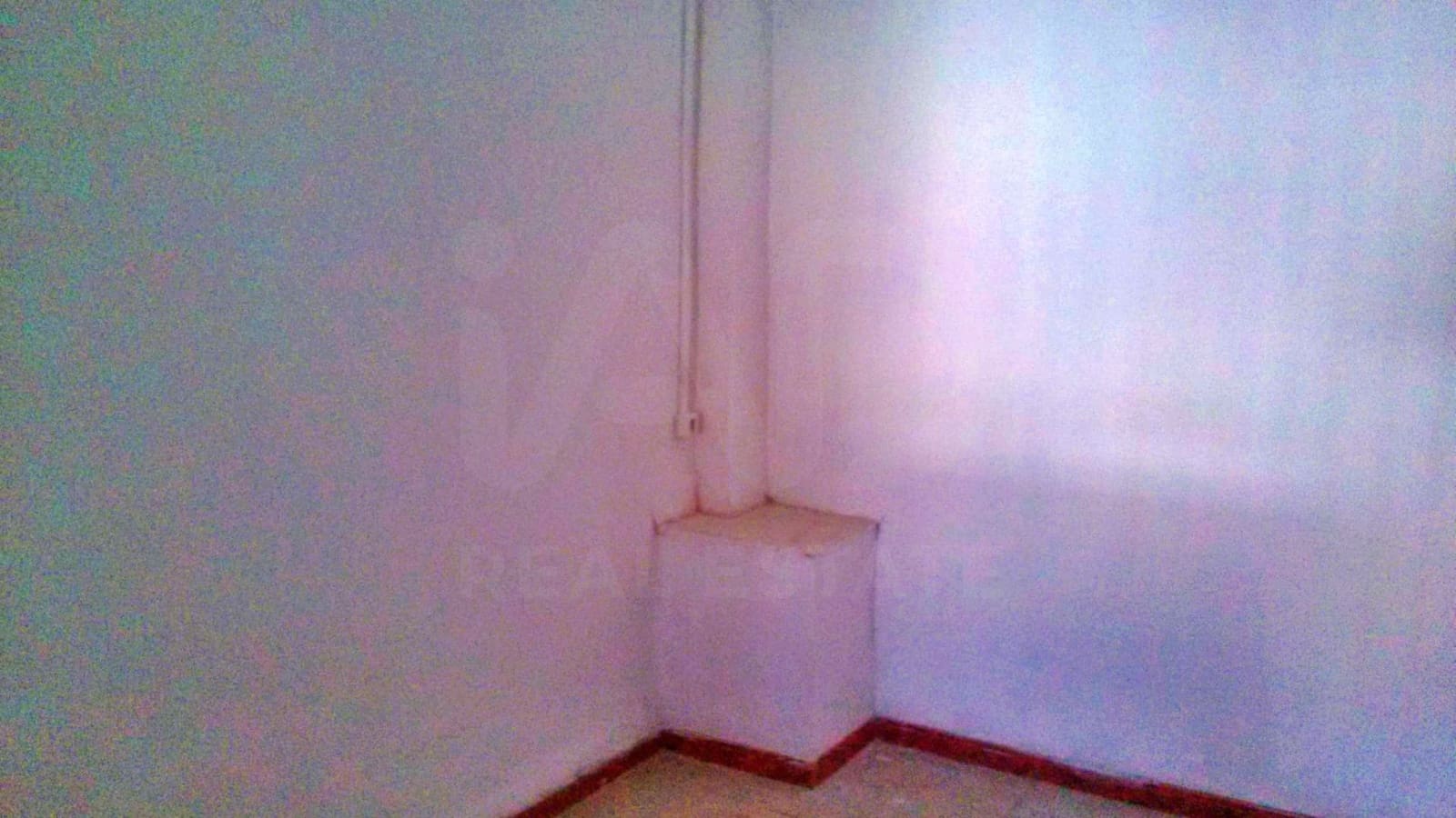Hus til salgs i Elda - € 25 000 (Ref: 10121197)