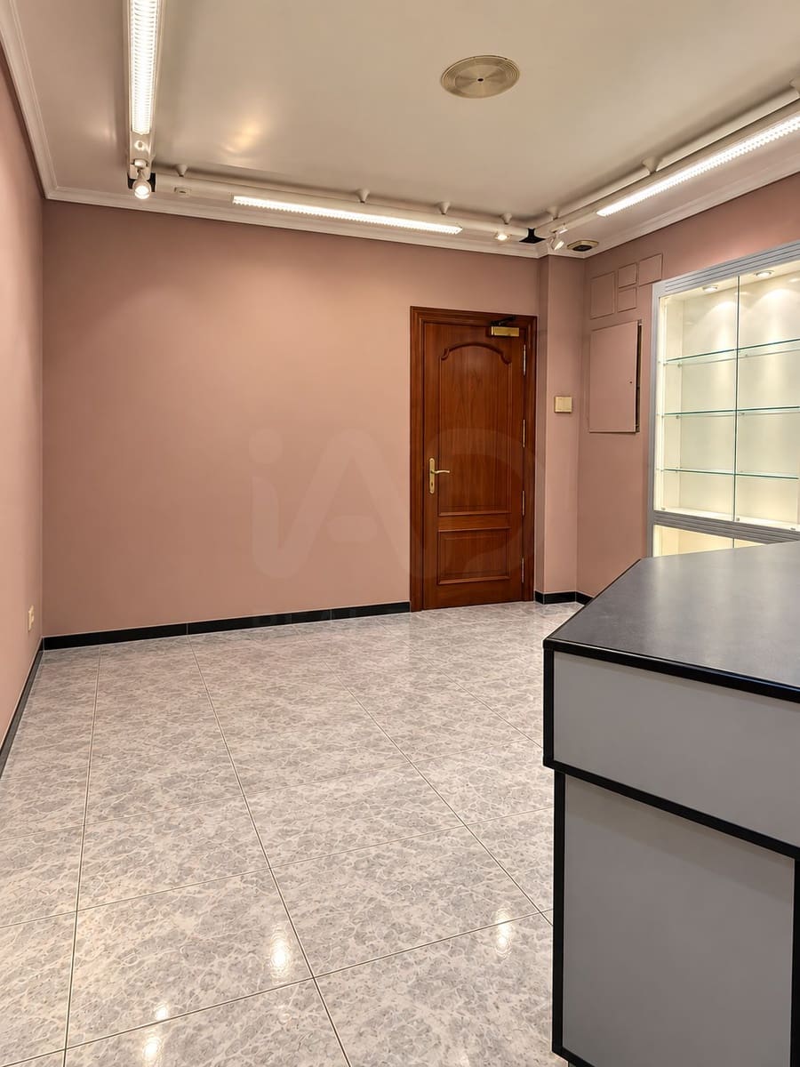 Studio na sprzedaż w Miasto Leon - 82 000 € (Ref: 10121198)