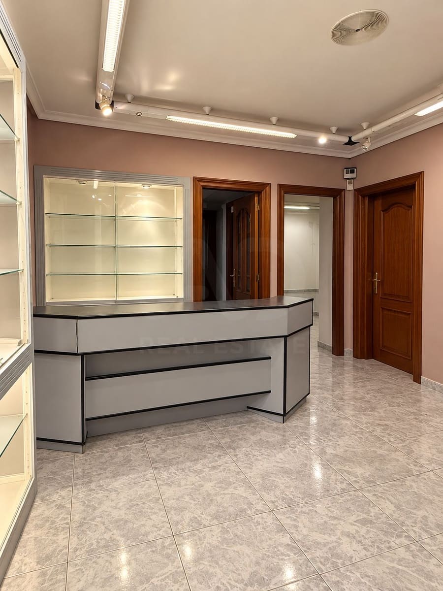 Studio na sprzedaż w Miasto Leon - 82 000 € (Ref: 10121198)