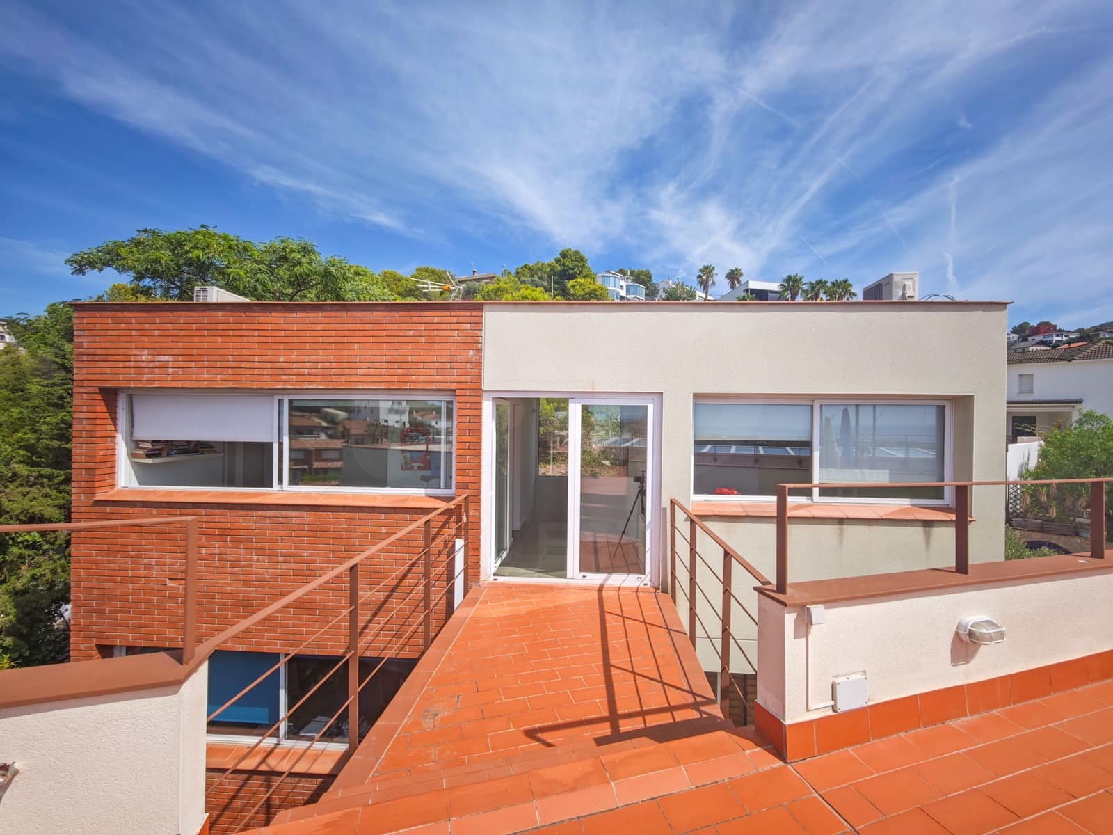 6 bedroom Townhouse for sale in Sitges with pool garage - € 1,250,000 (Ref: 10121200)