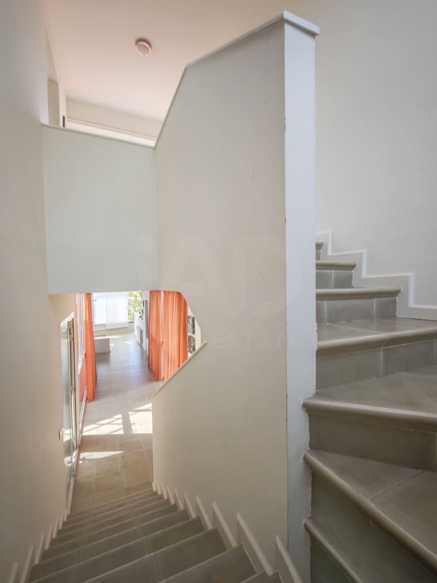 6 bedroom Townhouse for sale in Sitges with pool garage - € 1,250,000 (Ref: 10121200)