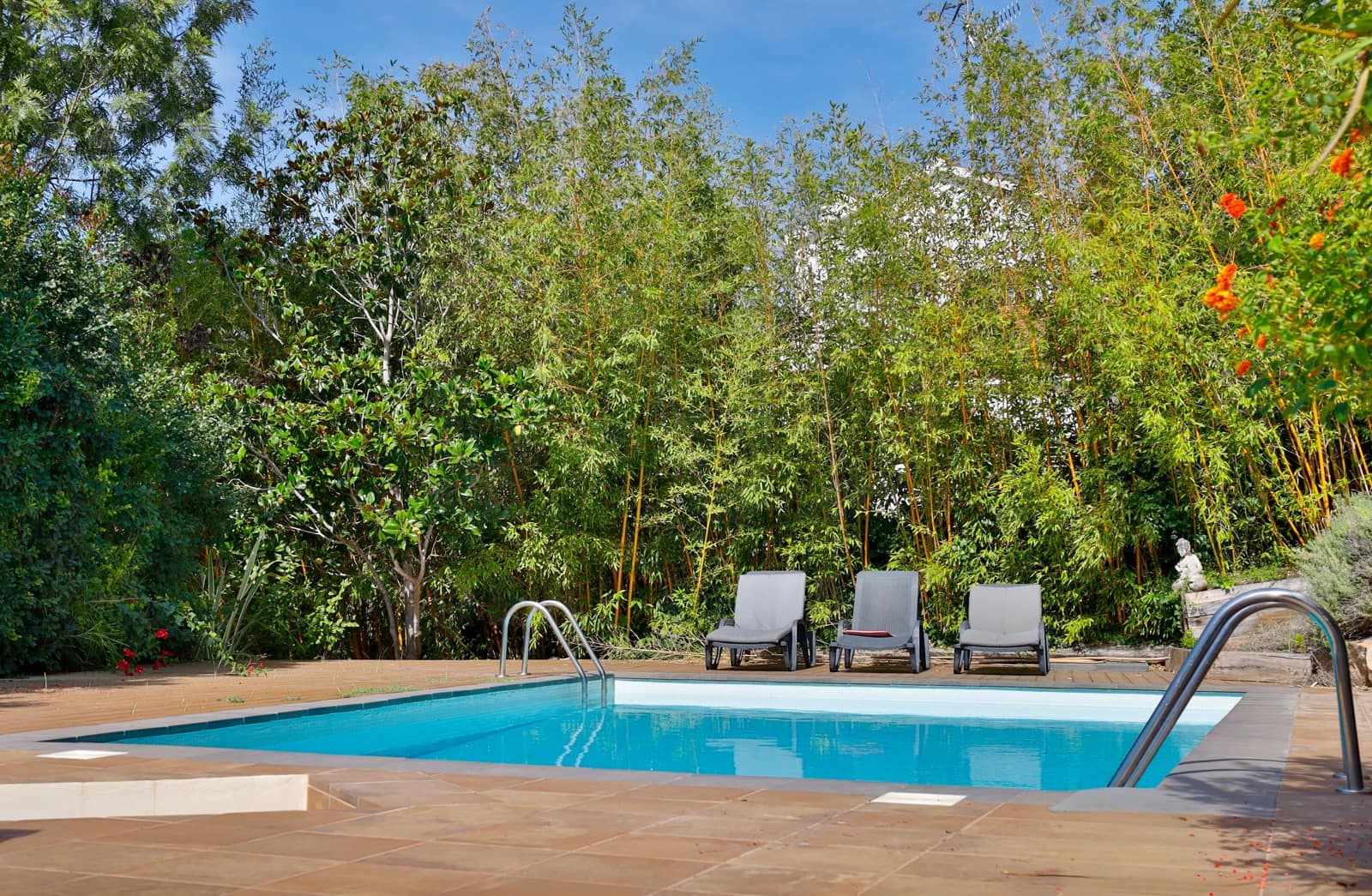 6 bedroom Townhouse for sale in Sitges with pool garage - € 1,250,000 (Ref: 10121200)