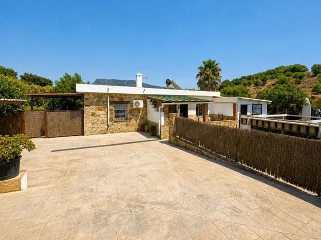 3 bedroom Finca/Country House for sale in Tarifa with garage - € 899,000 (Ref: 10121203)