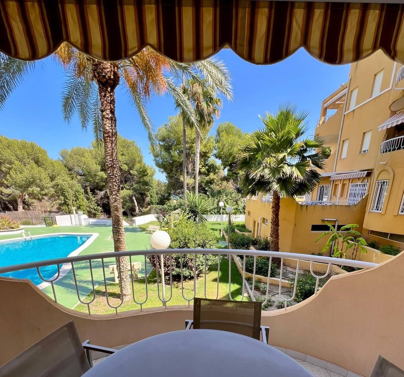2 quarto Apartamento para venda em El Campello com piscina - 285 000 € (Ref: 10121205)