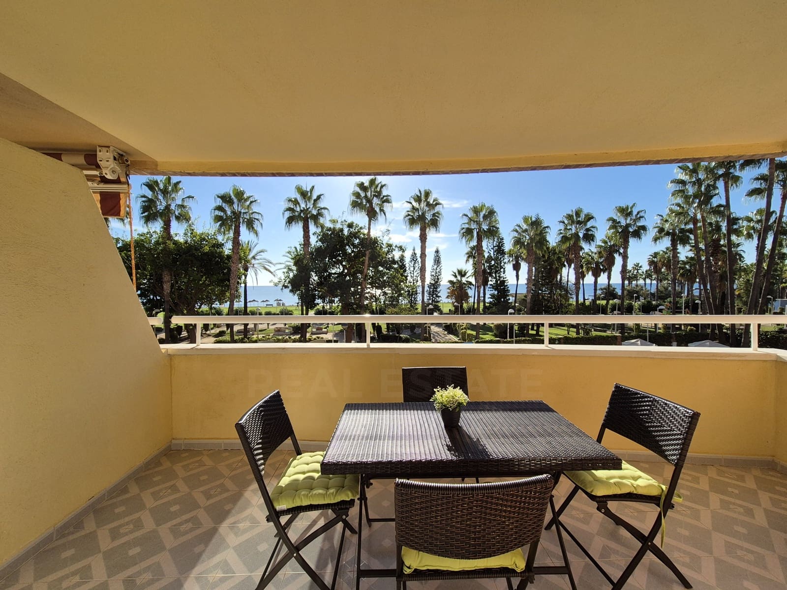 2 quarto Apartamento para venda em Oropesa  com piscina garagem - 209 000 € (Ref: 10121208)