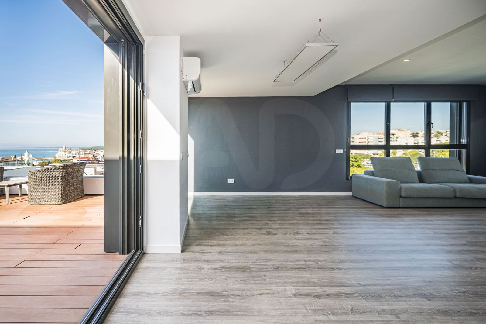 3 bedroom Penthouse for sale in Sitges with pool garage - € 1,450,000 (Ref: 10121209)
