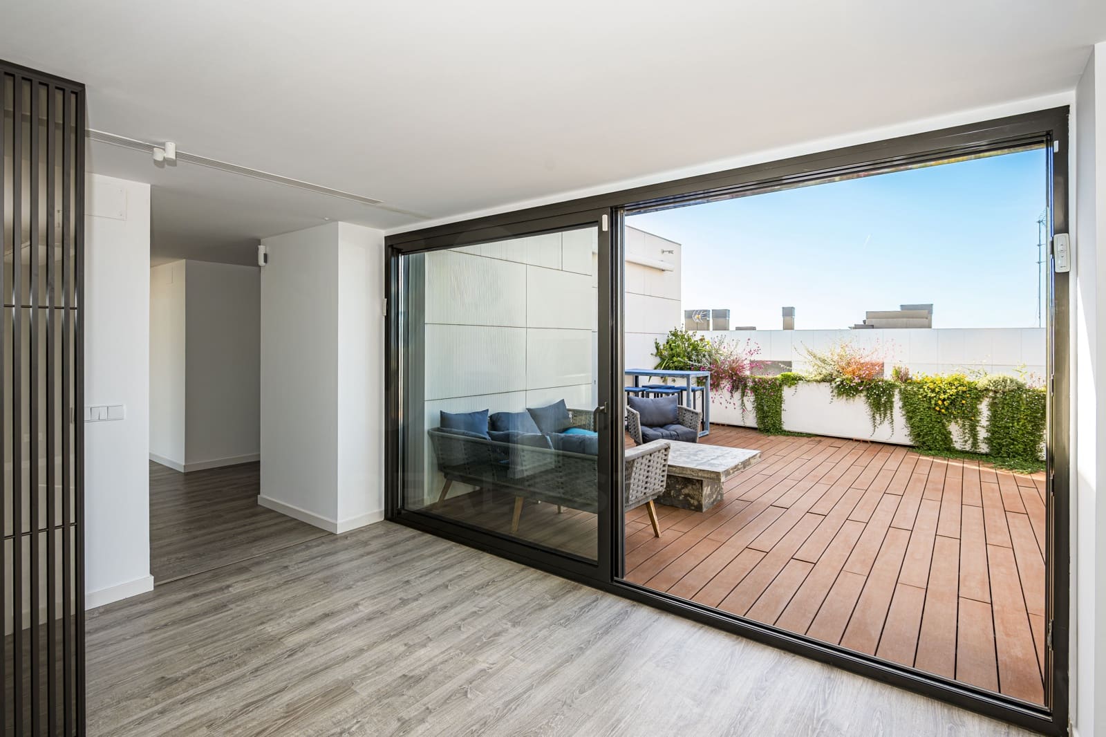 3 bedroom Penthouse for sale in Sitges with pool garage - € 1,450,000 (Ref: 10121209)
