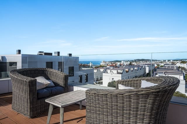 3 soverom Penthouse til salgs i Sitges med svømmebasseng garasje - € 1 450 000 (Ref: 10121209)