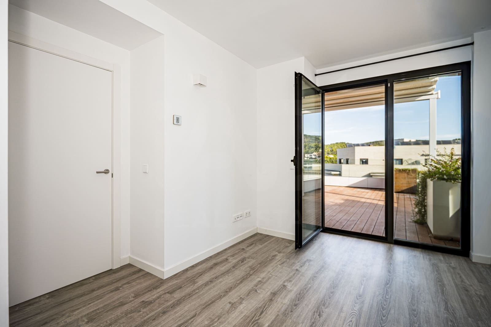 3 bedroom Penthouse for sale in Sitges with pool garage - € 1,450,000 (Ref: 10121209)