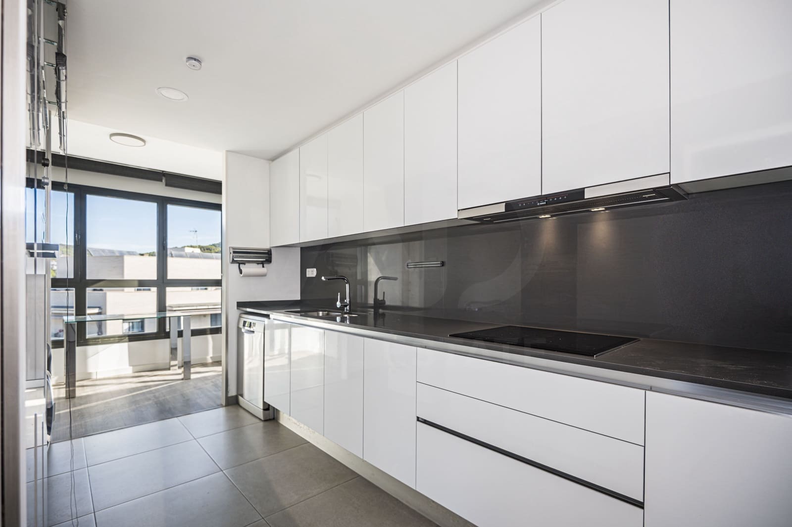 3 bedroom Penthouse for sale in Sitges with pool garage - € 1,450,000 (Ref: 10121209)