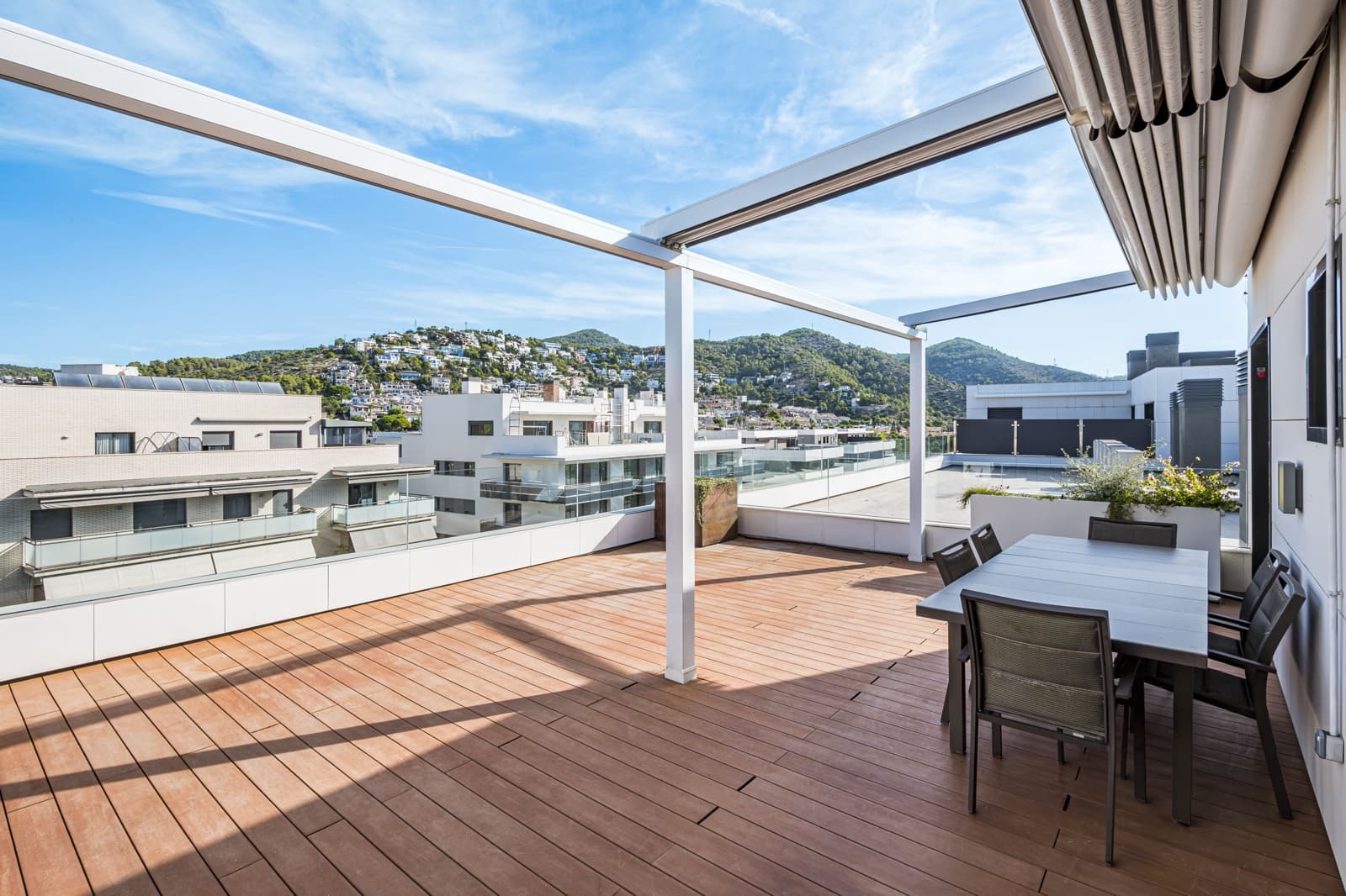 3 bedroom Penthouse for sale in Sitges with pool garage - € 1,450,000 (Ref: 10121209)