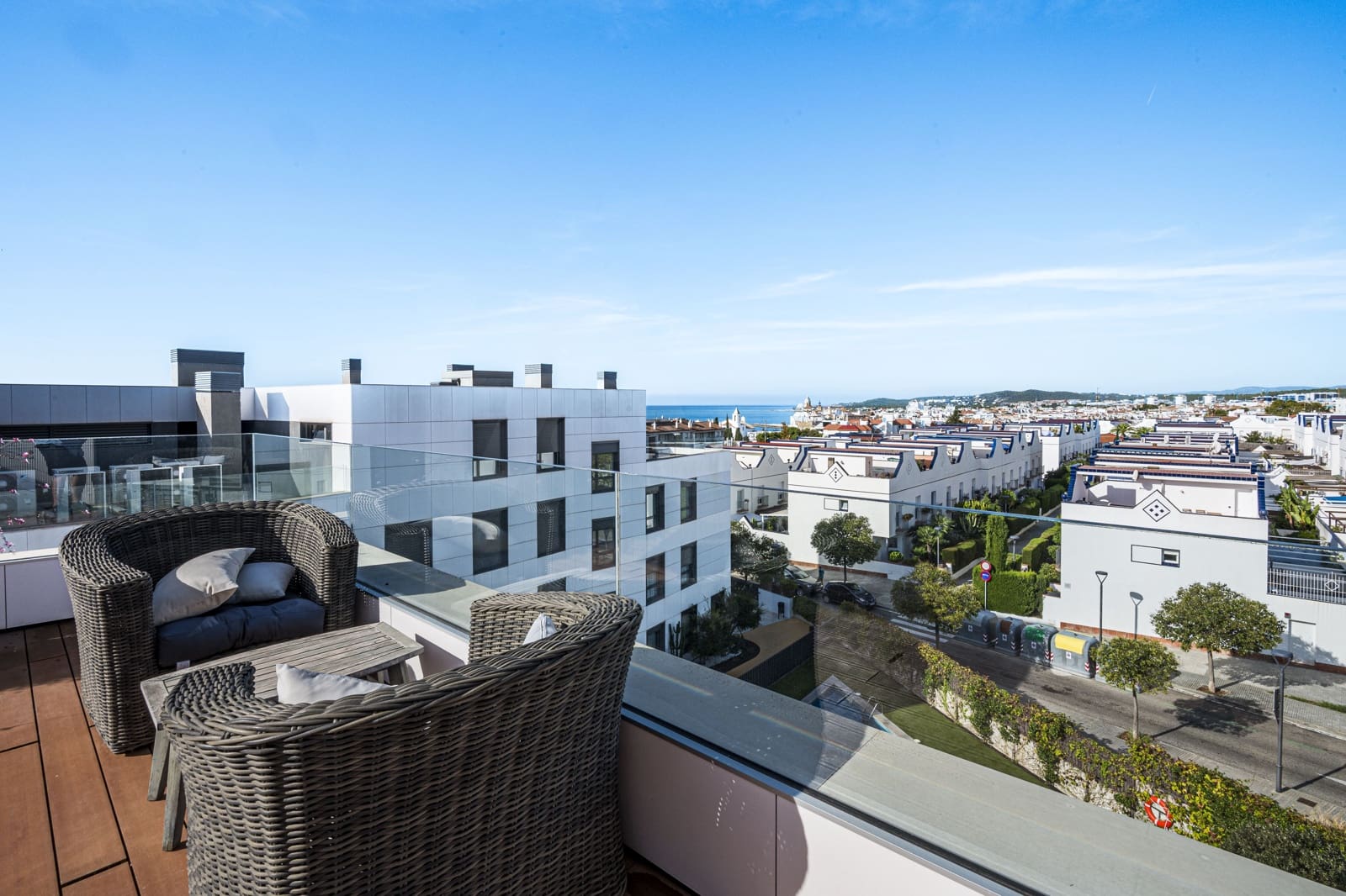 3 bedroom Penthouse for sale in Sitges with pool garage - € 1,450,000 (Ref: 10121209)