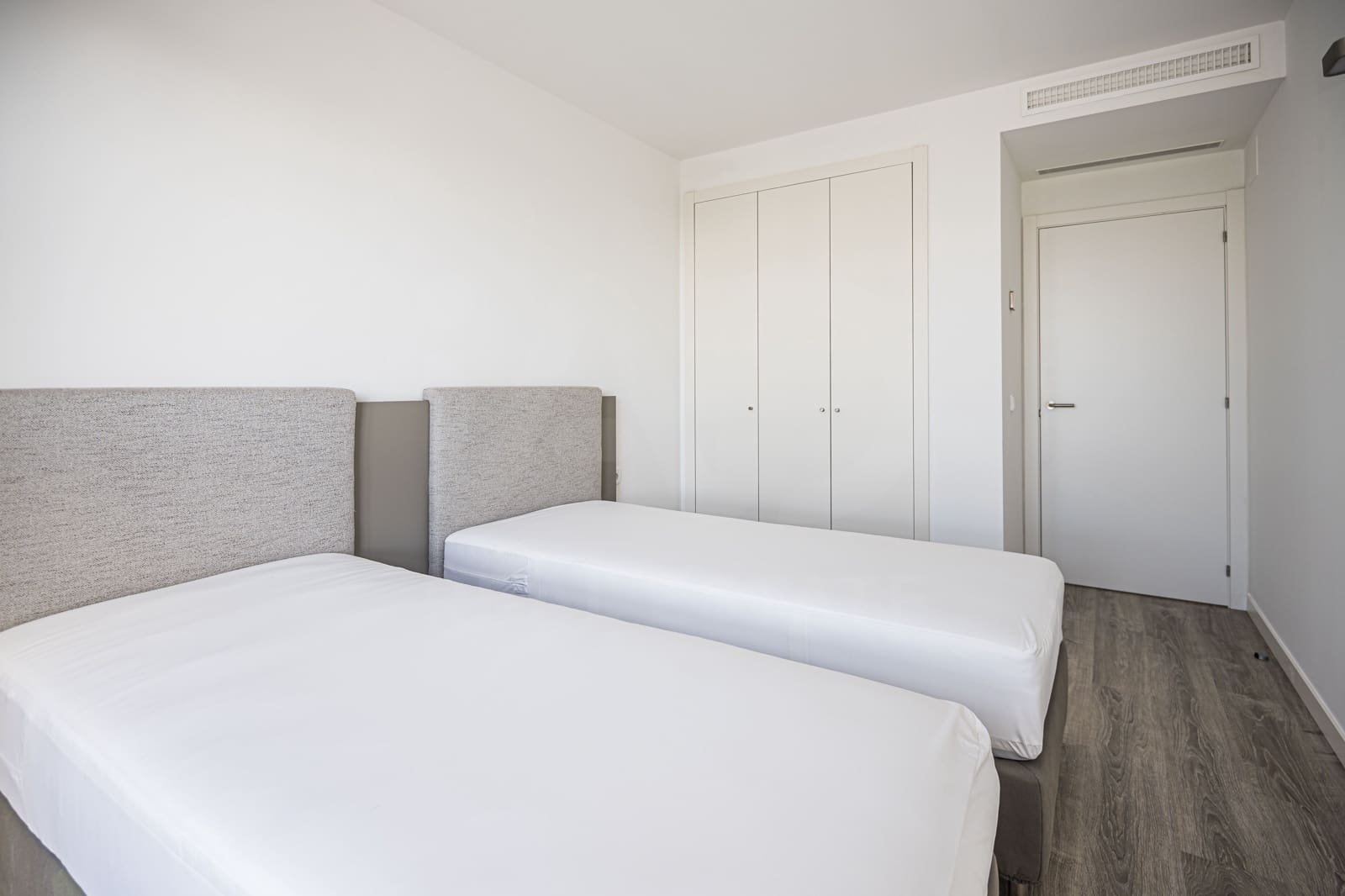 3 bedroom Penthouse for sale in Sitges with pool garage - € 1,450,000 (Ref: 10121209)