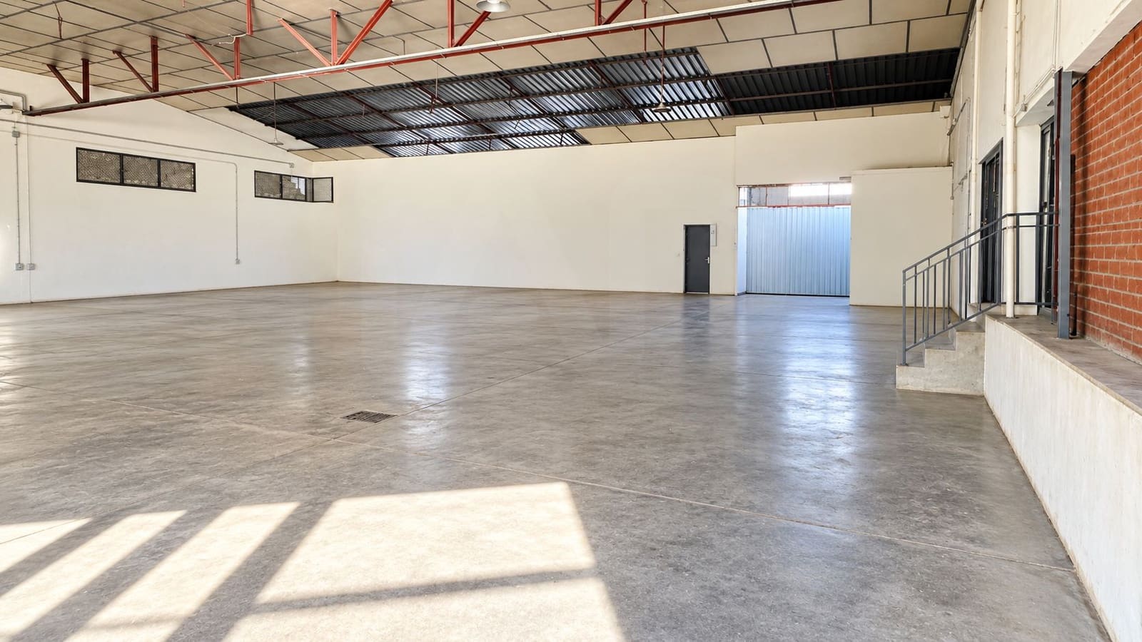 1 bedroom Commercial for sale in Valmojado - € 650,000 (Ref: 10121211)