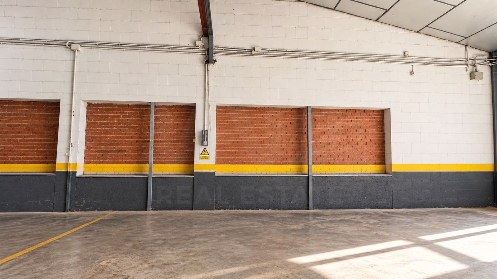 1 bedroom Commercial for sale in Valmojado - € 650,000 (Ref: 10121211)