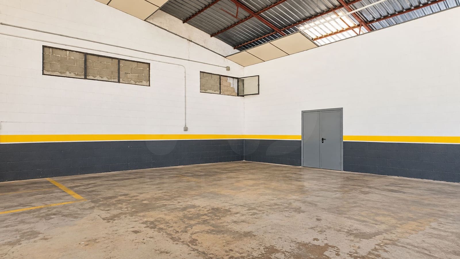 1 bedroom Commercial for sale in Valmojado - € 650,000 (Ref: 10121211)